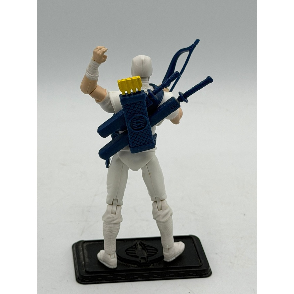 2008 G.I. Joe 25th Anniversary Storm Shadow v21 Blue Straps Comic Pack 3.75" - Picture 2 of 15